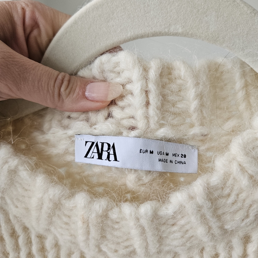Zara Chunky Knit Cream Sweater Vest - Picture 2 of 5